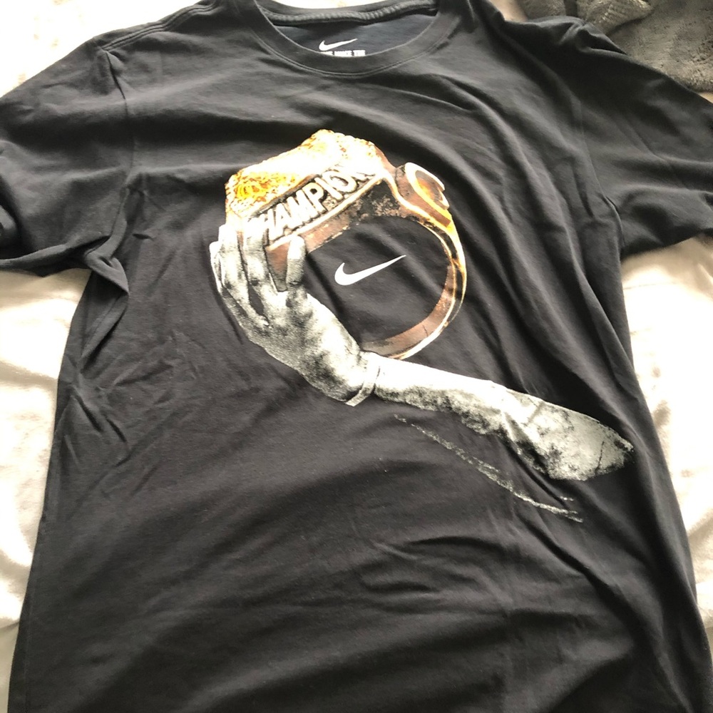 Lebron James ring shirt large
